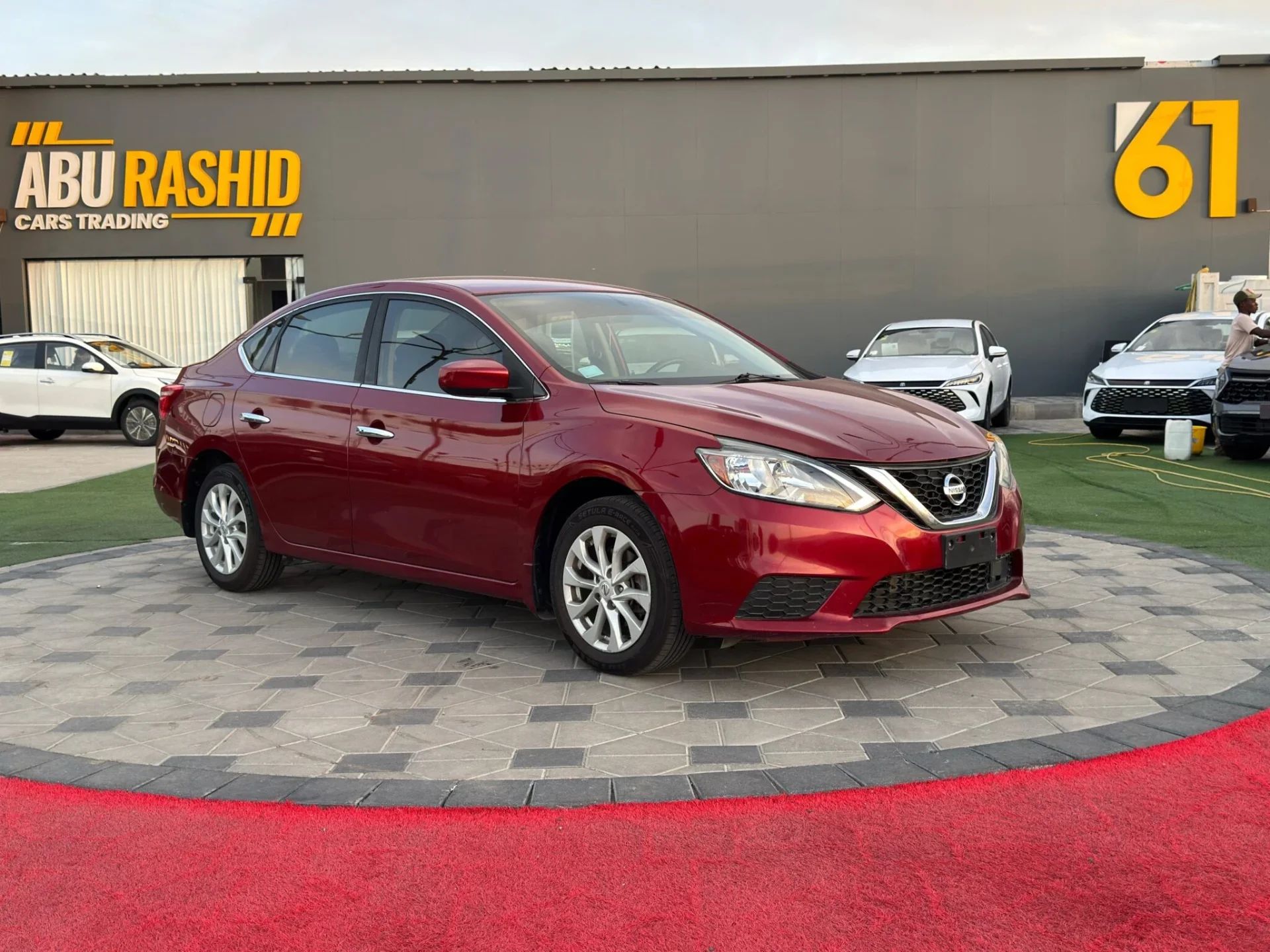 2019 Nissan Sentra photo 2