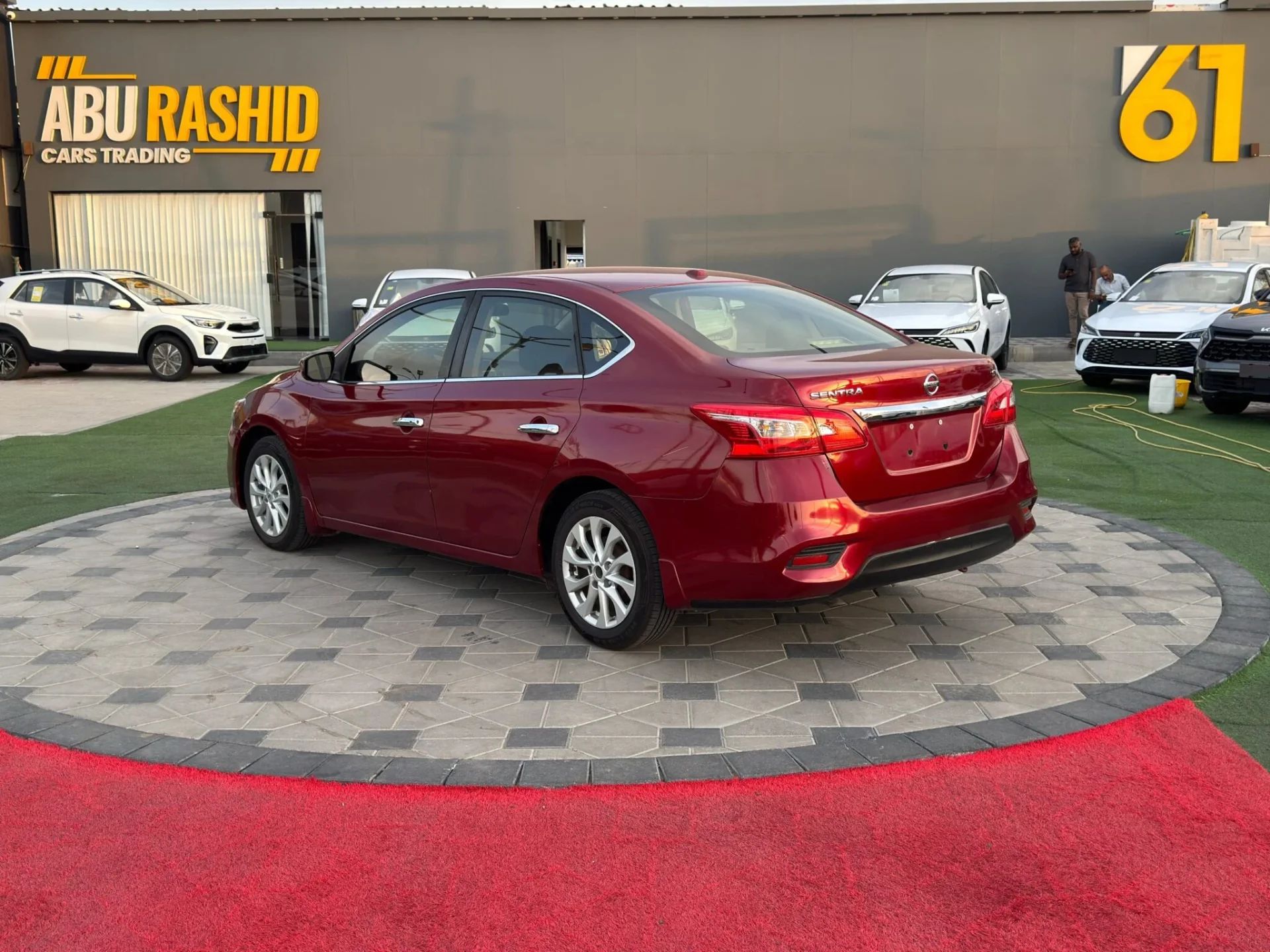 2019 Nissan Sentra photo 3