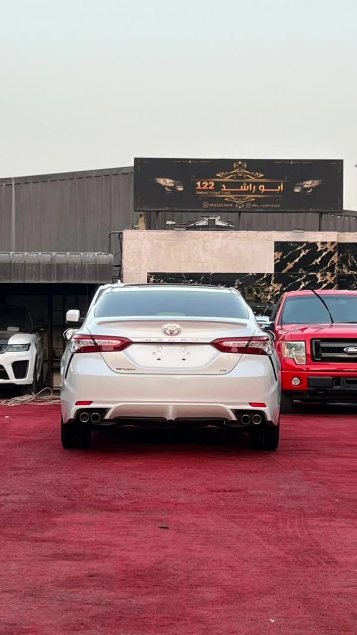 2019 Toyota Camry photo 5