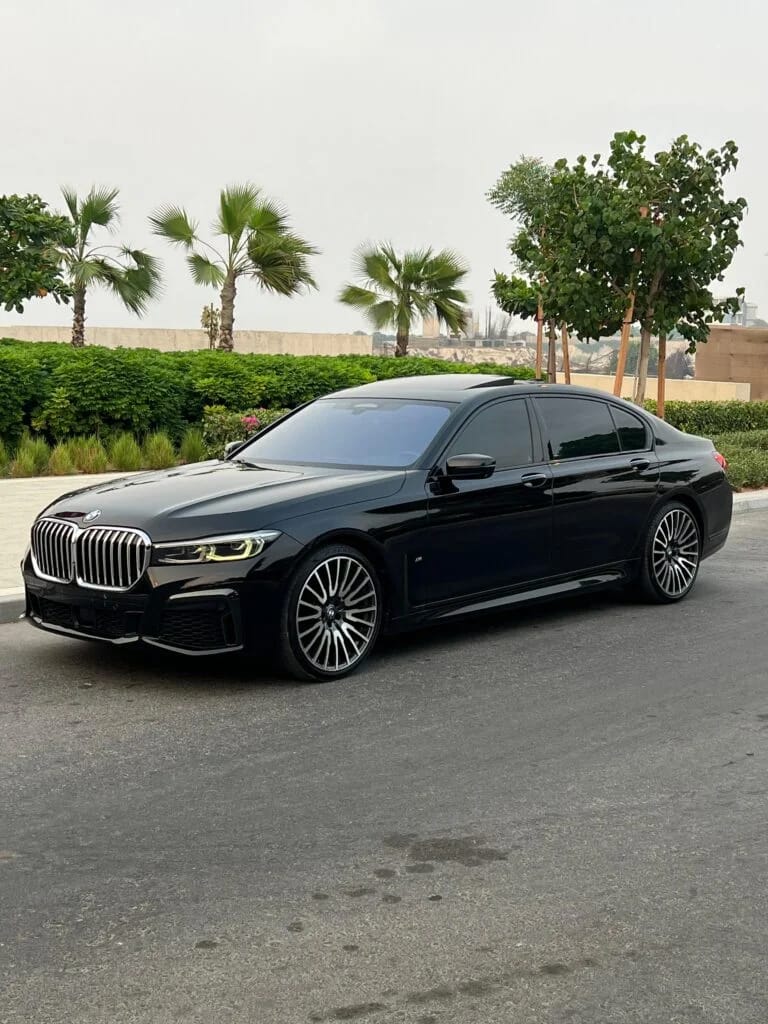 2020 BMW 7 Series photo 2