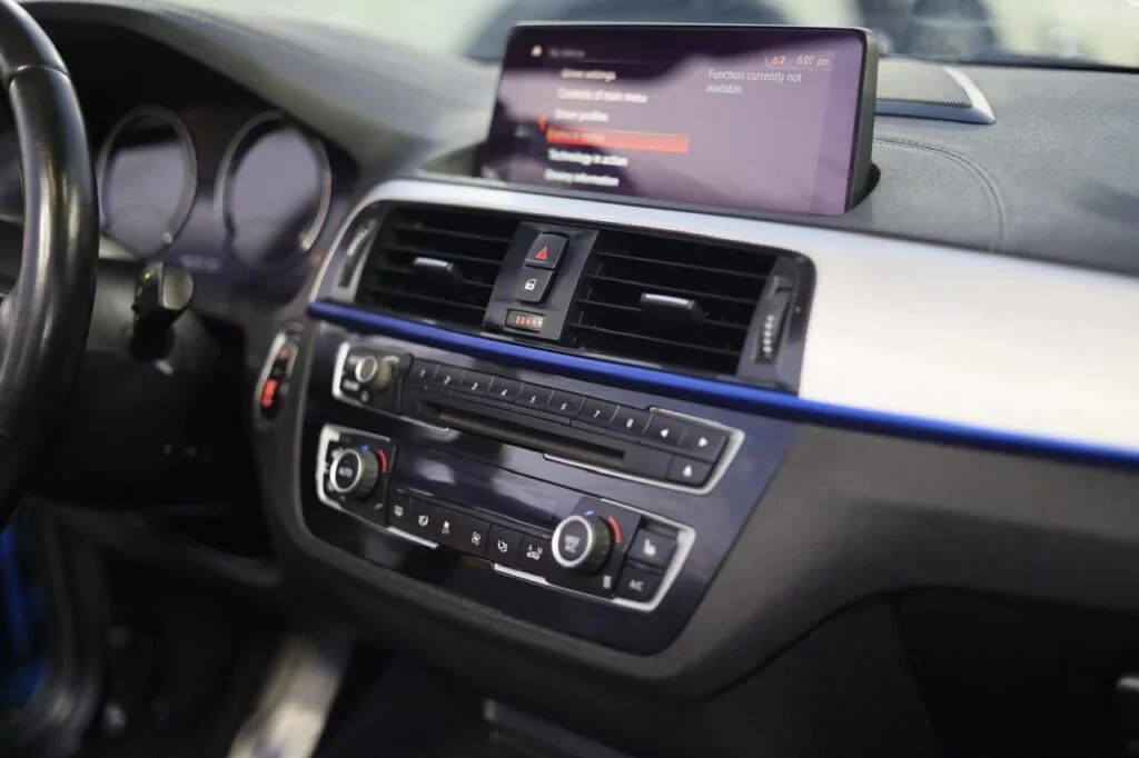 2020 BMW 2 Series photo 4
