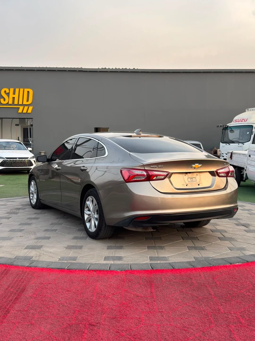 2020 Chevrolet Malibu photo 3
