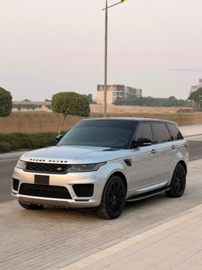 2020 Land Rover Range Rover Sport photo 2