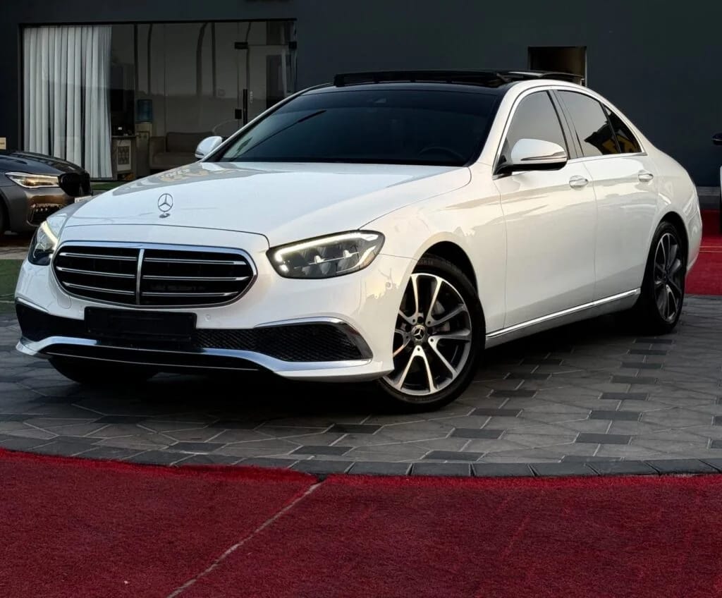 2021 Mercedes-Benz E-Class photo 4