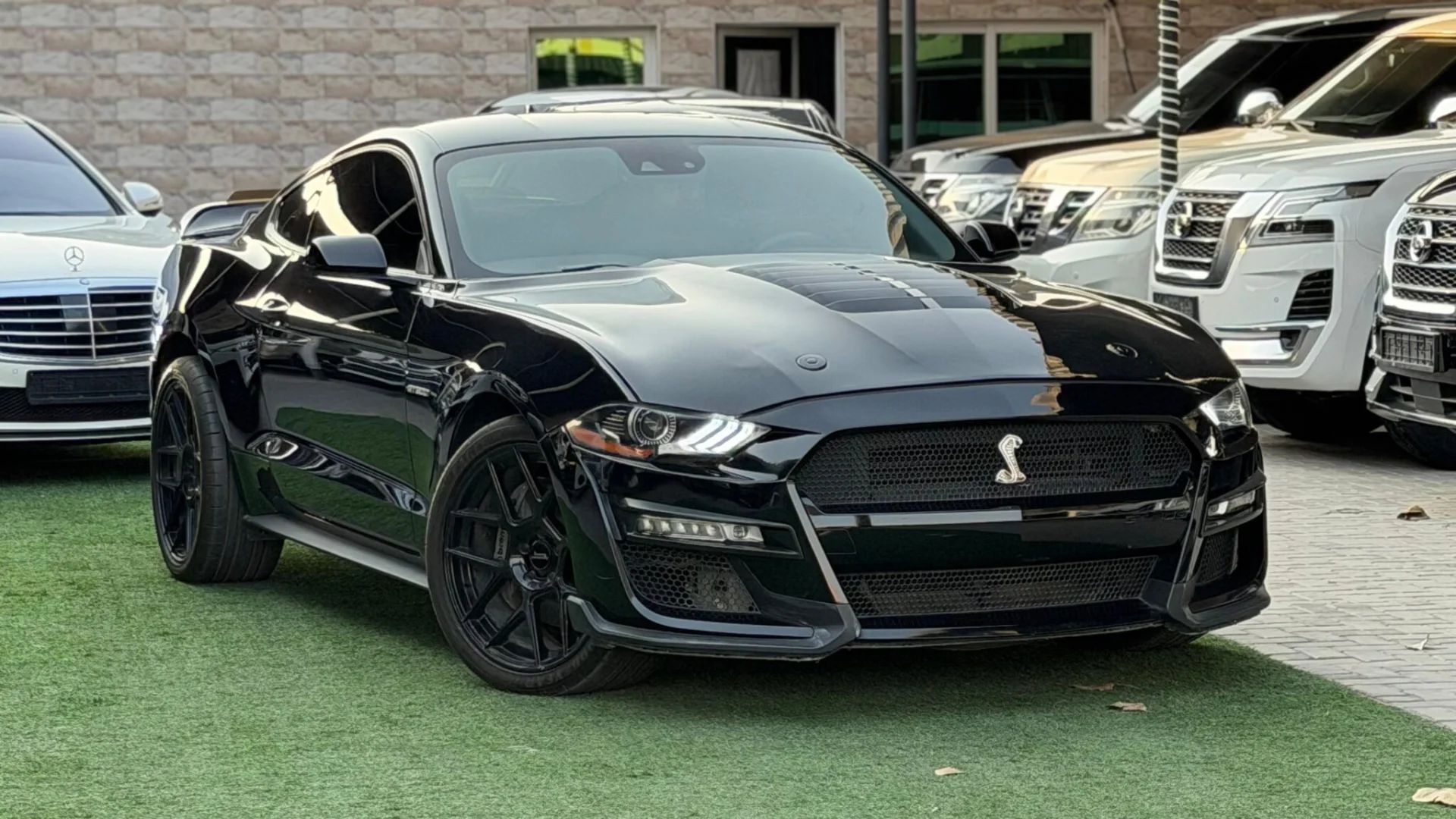 2022 Ford Mustang photo 2
