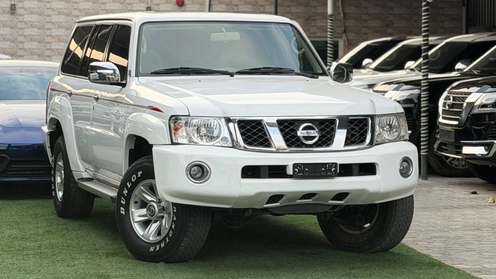 2022 Nissan Patrol photo 3