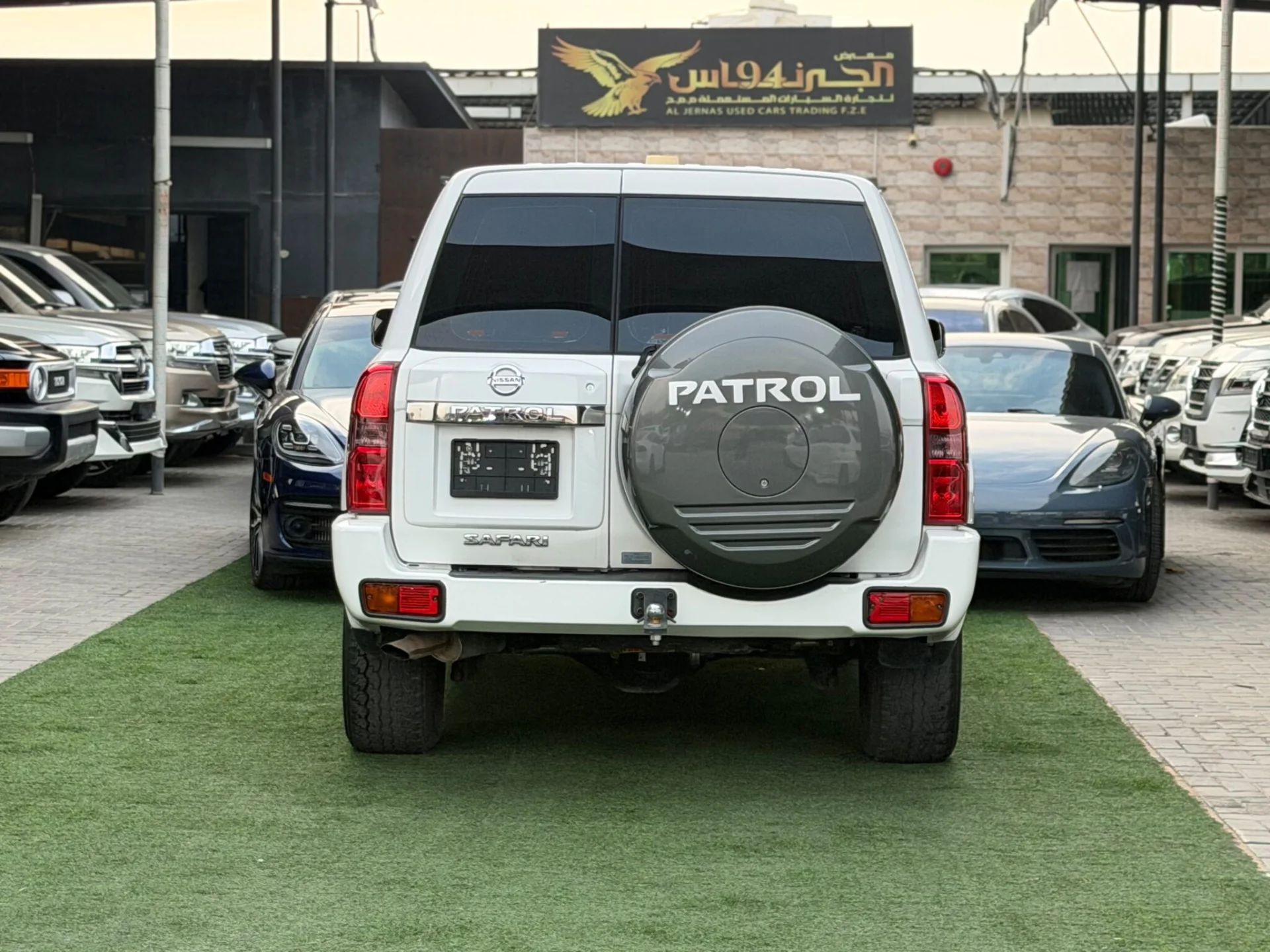 2022 Nissan Patrol photo 4