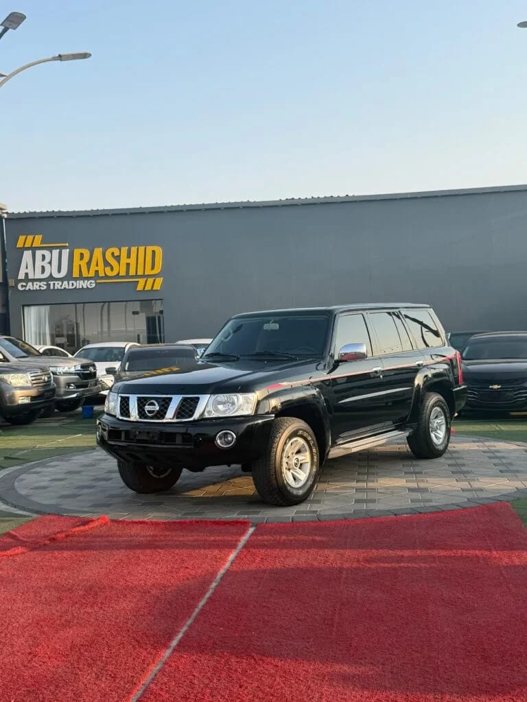 2023 Nissan Patrol Safari photo 2
