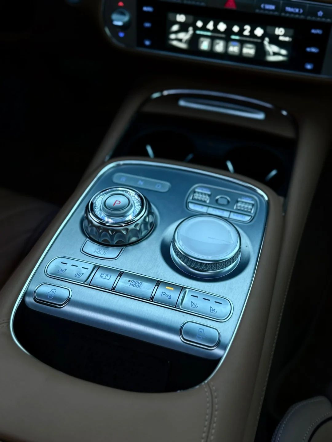 2024 Genesis G90 photo 5