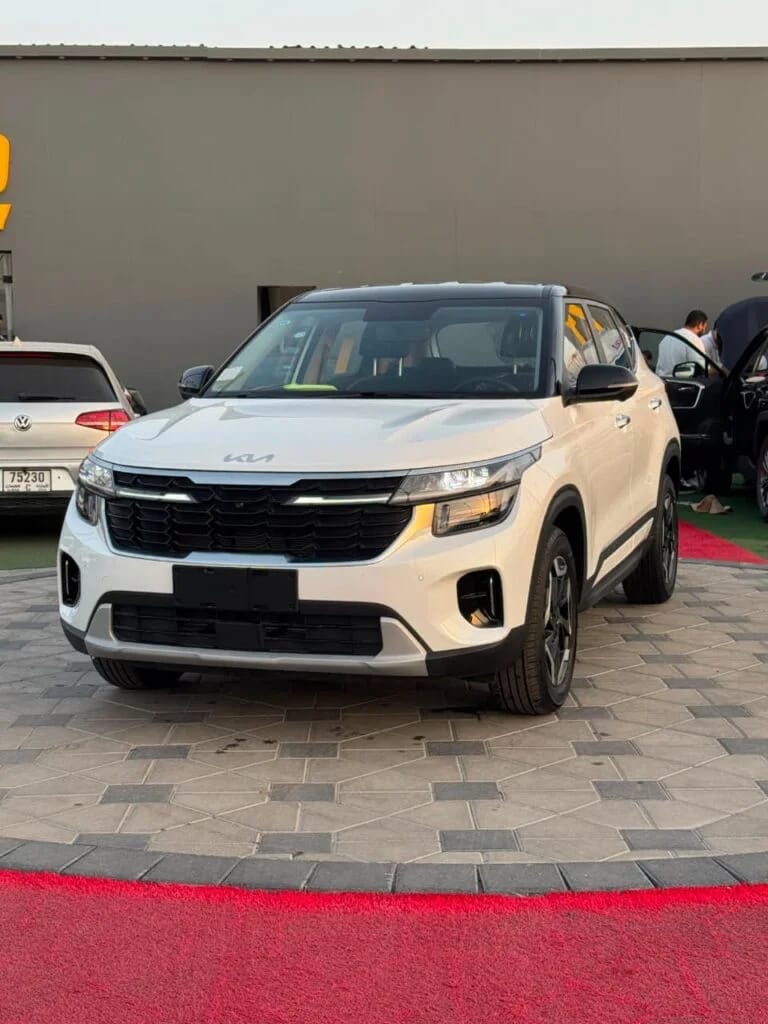 2025 Kia Seltos photo 2