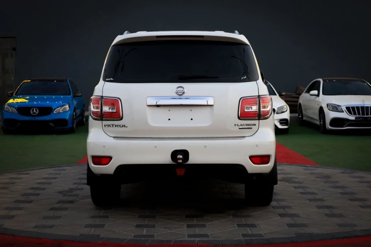 2017 Nissan Patrol photo 3
