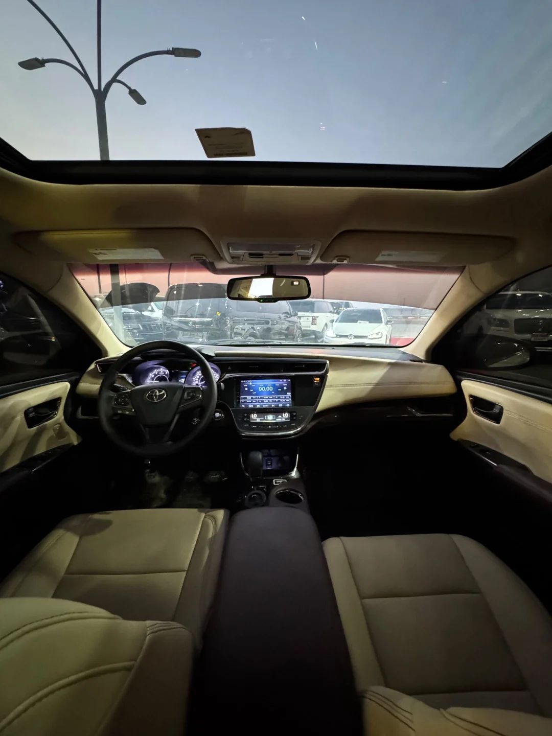 2013 Toyota Avalon photo 5