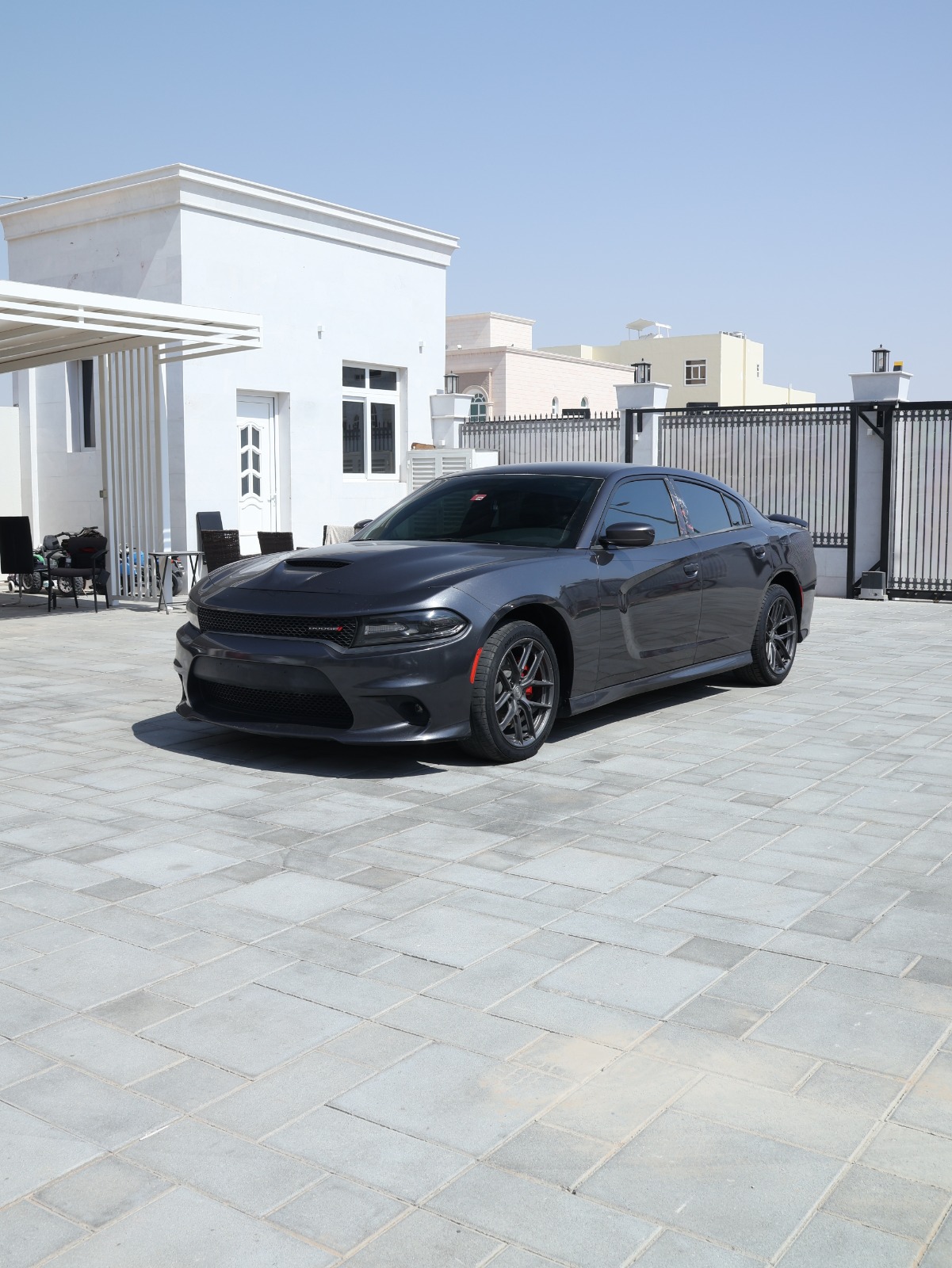 2019 Dodge Charger photo 2