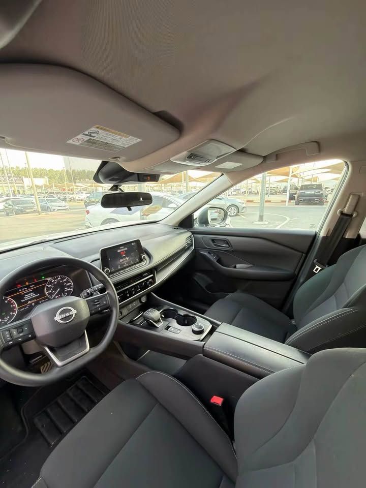 2025 Nissan ROGUE photo 2