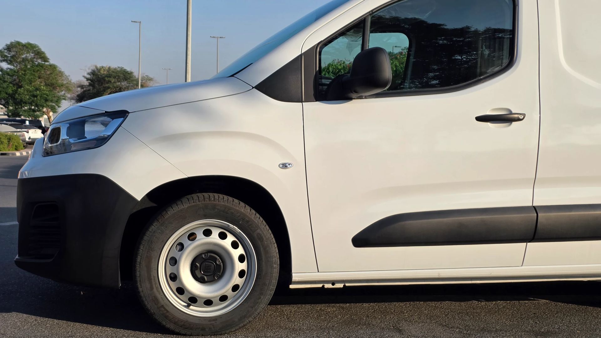2024 Fiat DOBLO photo 5