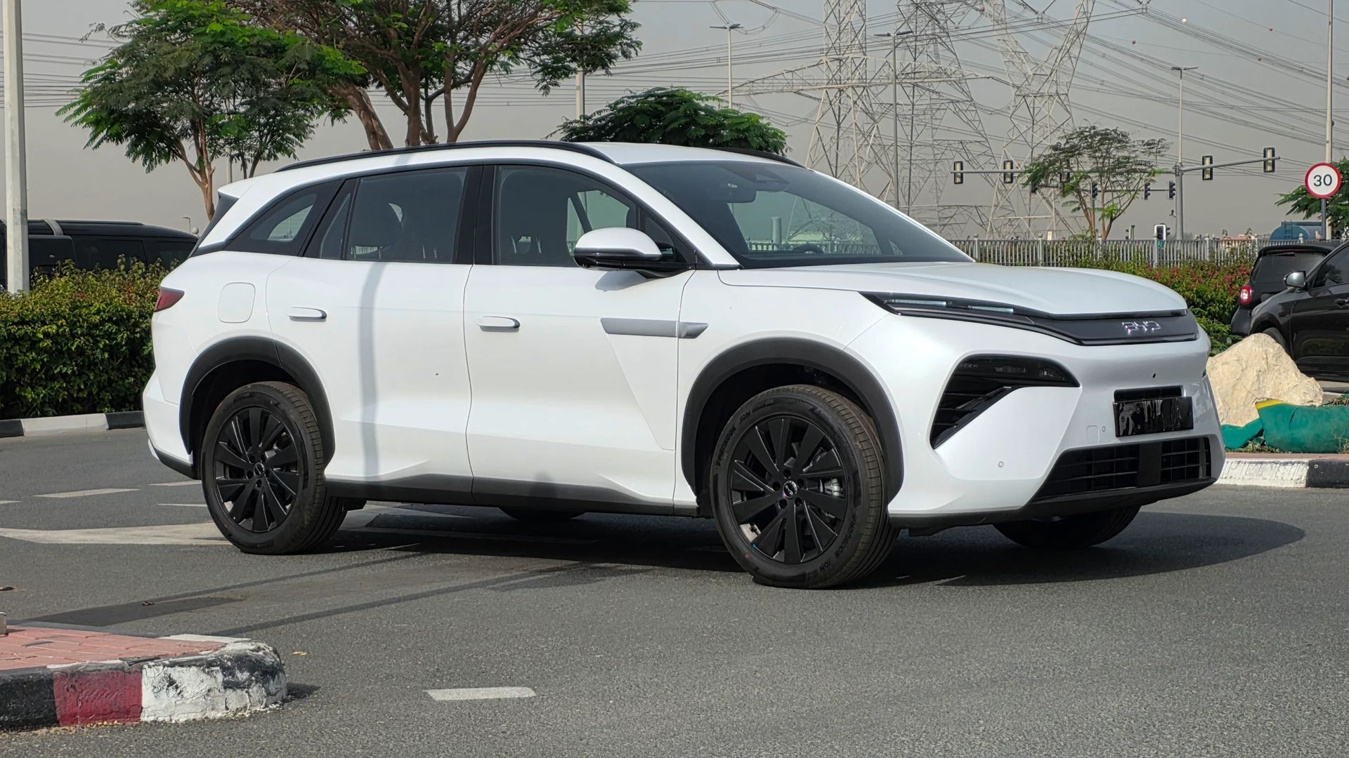 2026 BYD Atto 8