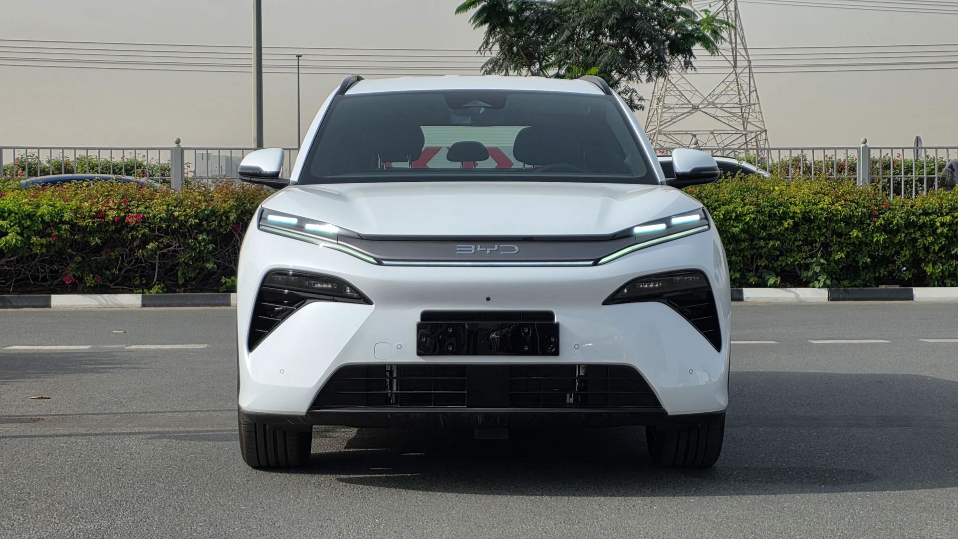 2026 BYD Atto 8 photo 3