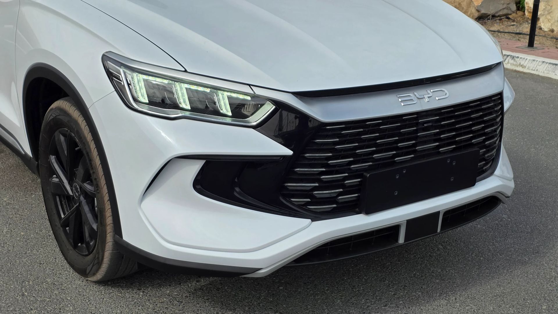 2026 BYD Sealion 5 photo 2