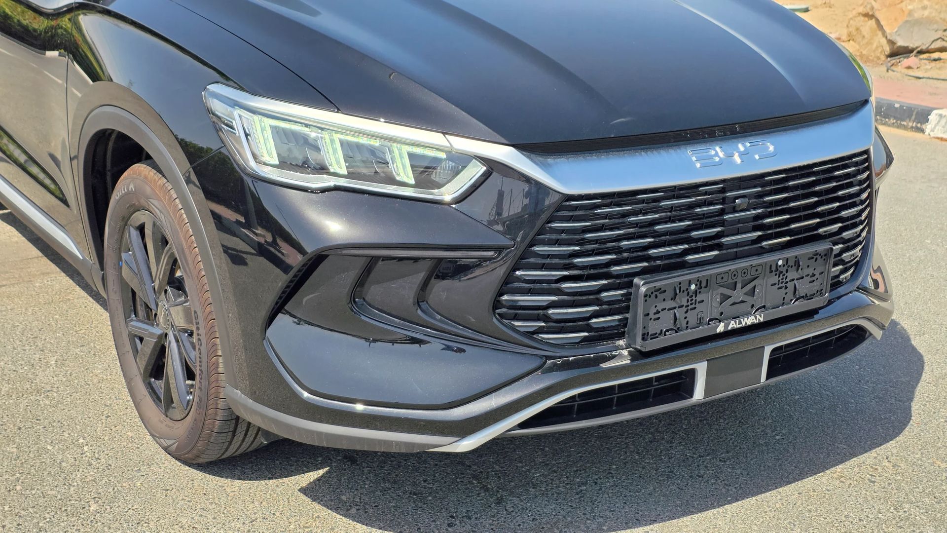 2026 BYD Sealion 5 photo 2