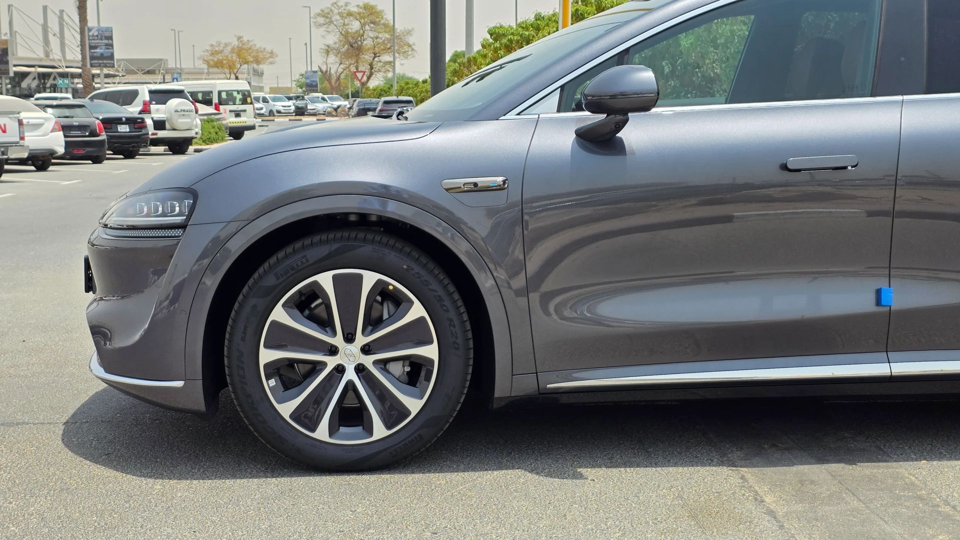 2025 Luxeed R7 photo 5