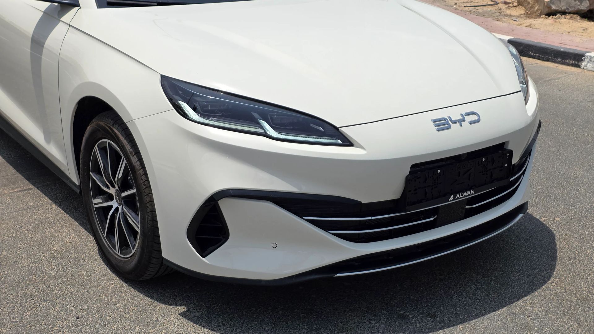 2026 BYD Seal photo 2