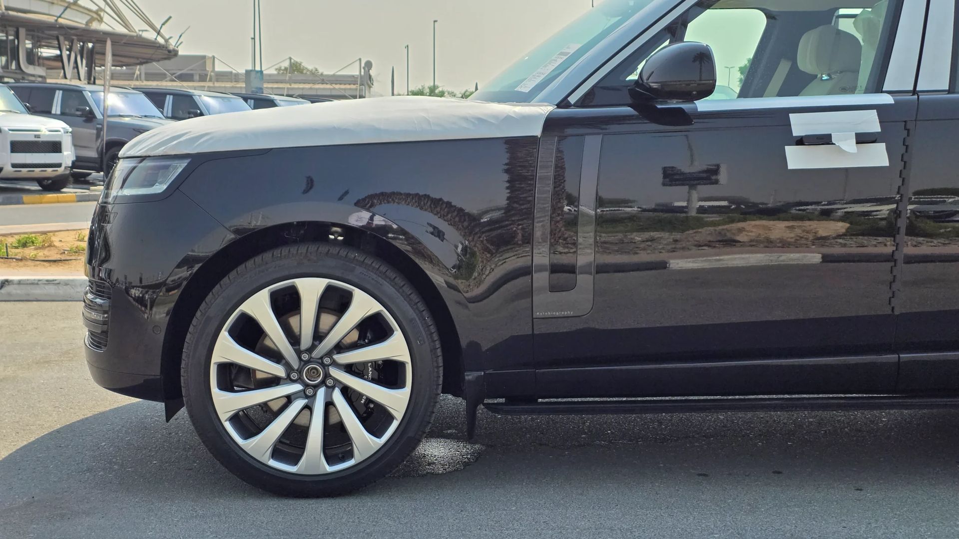 2026 Land Rover Range Rover Autobiography photo 5