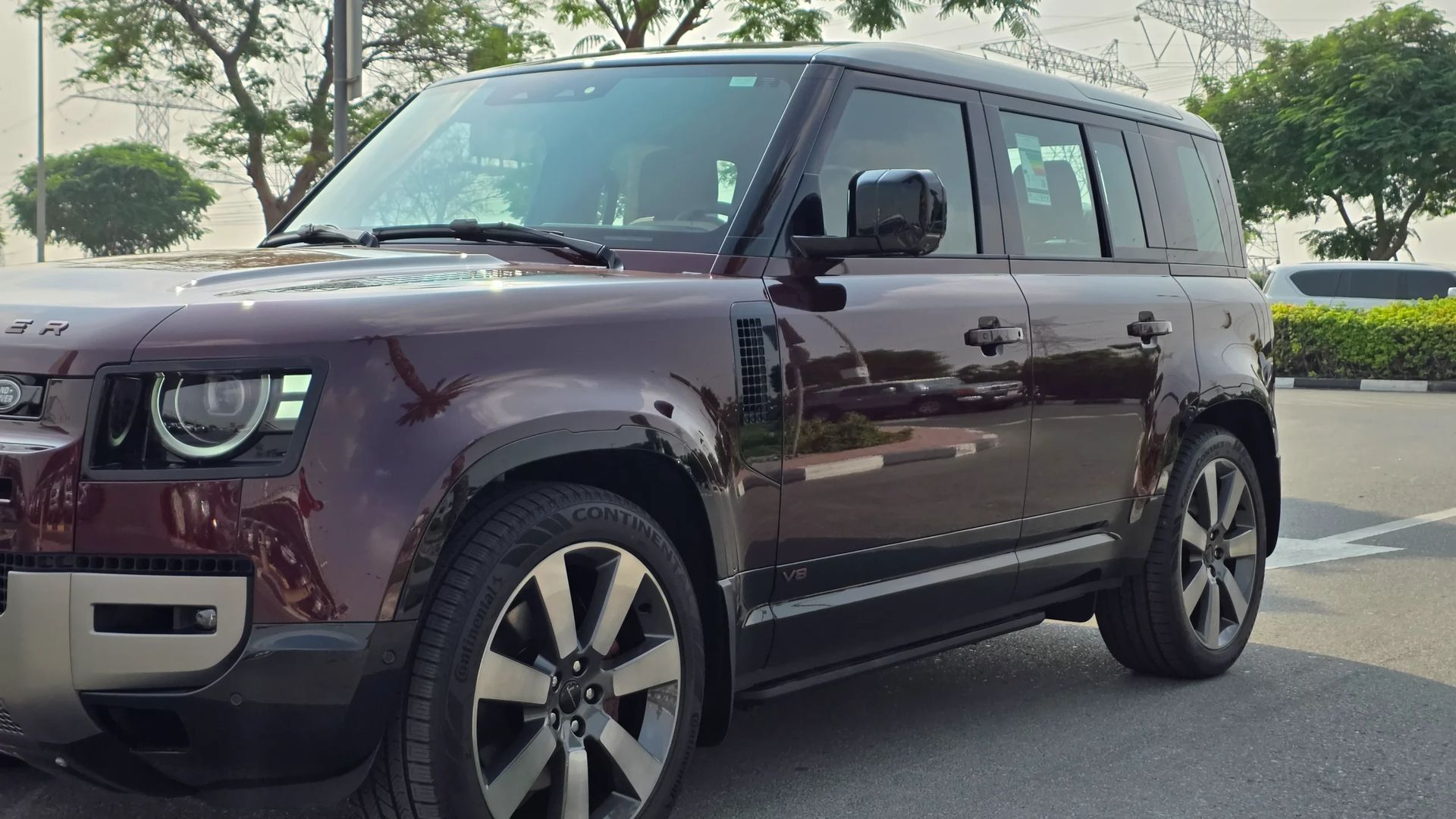 2026 Land Rover Defender photo 5