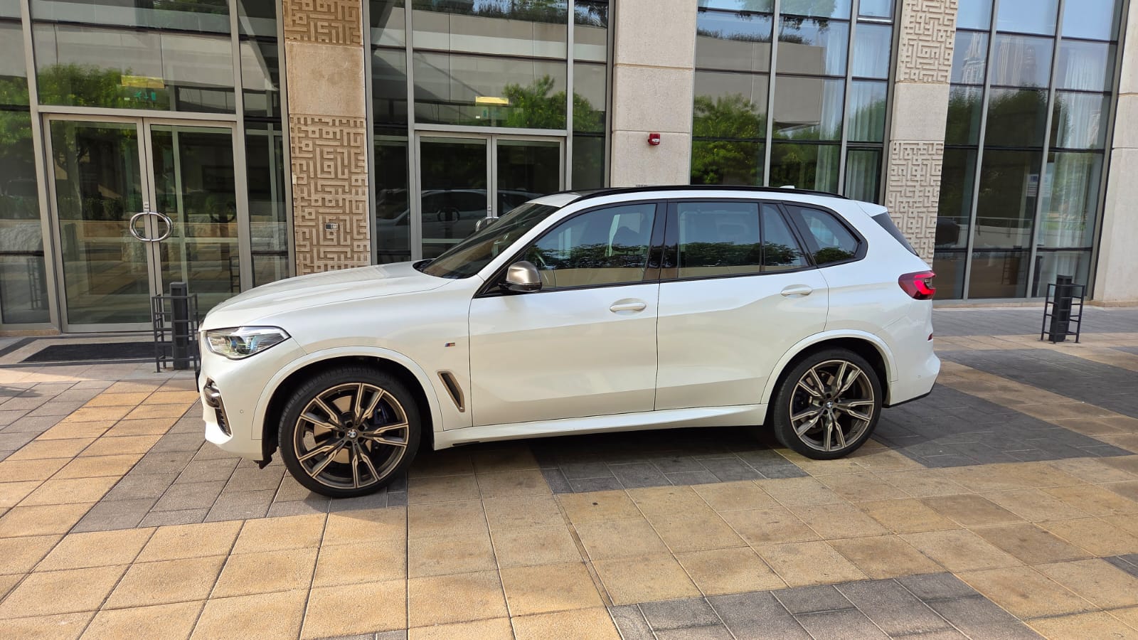 2020 BMW X5 photo 2
