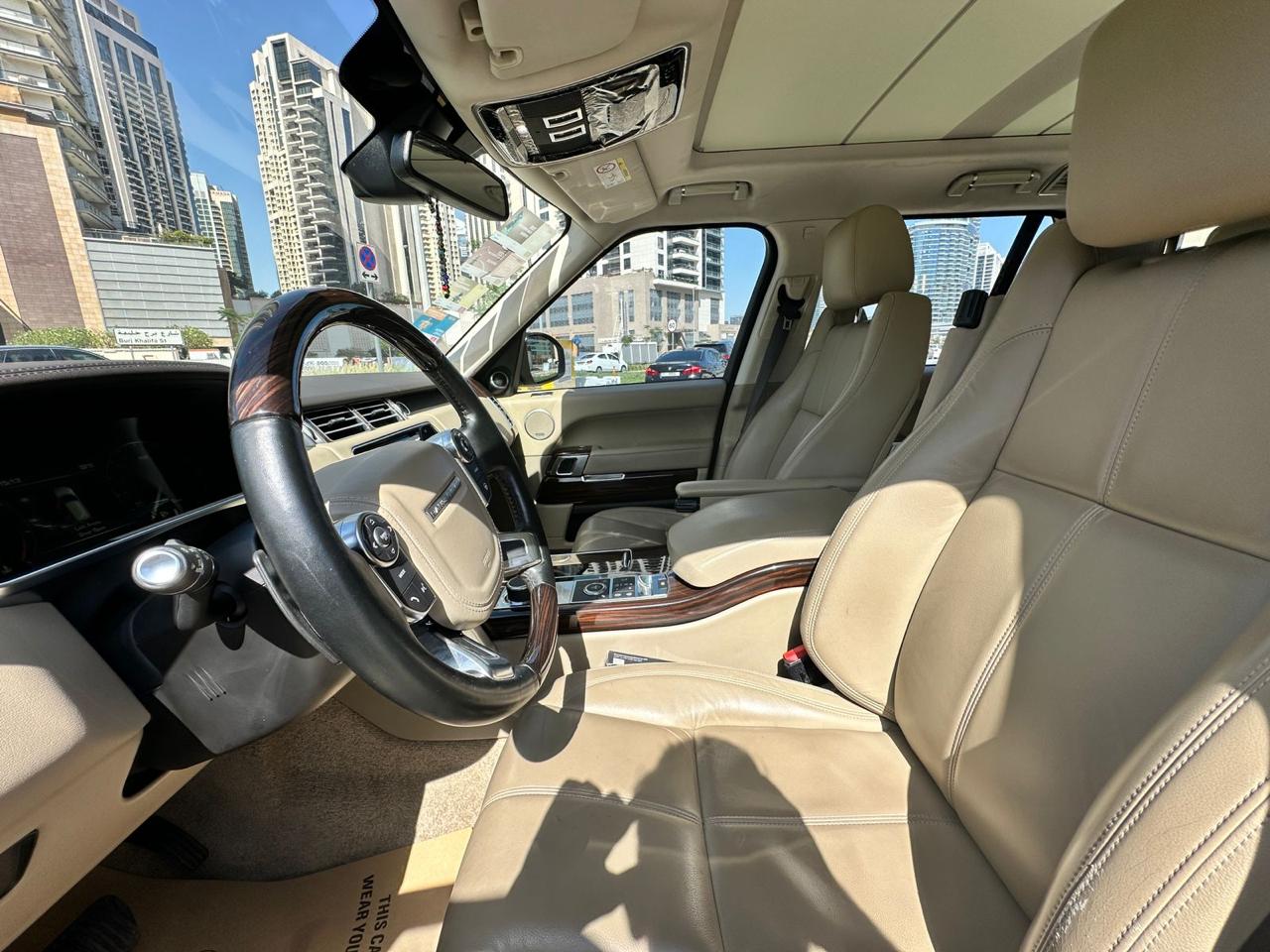 2016 Land Rover Range Rover HSE photo 5