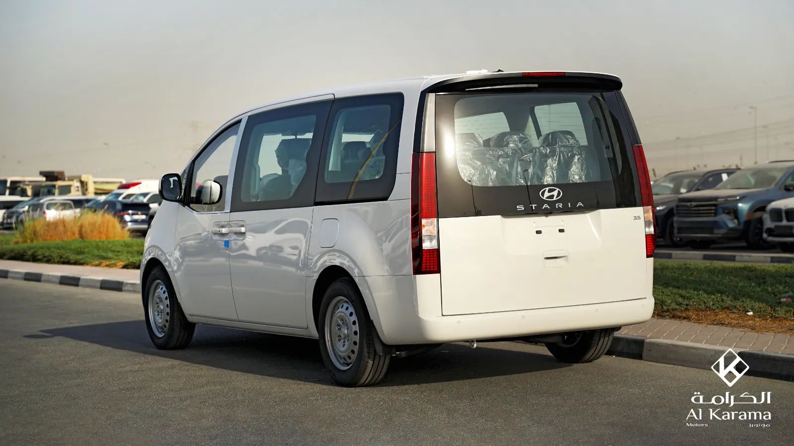2026 Hyundai Staria photo 5