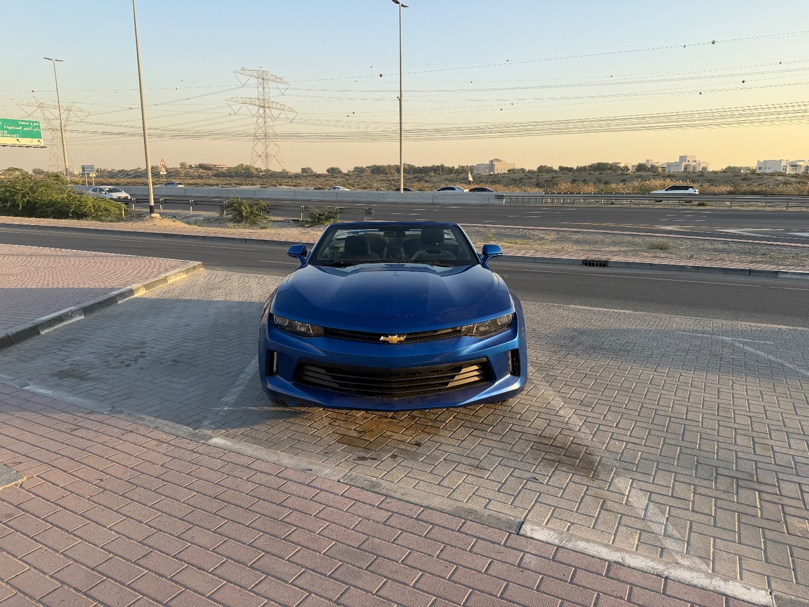 2018 Chevrolet Camaro photo 2