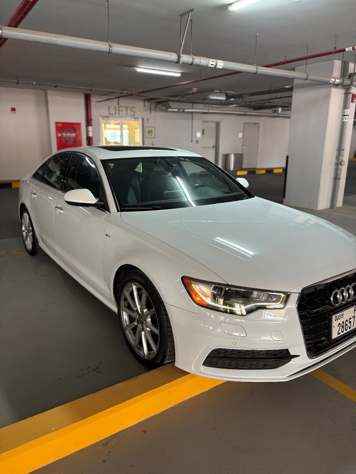2015 Audi A6 3.0T quattro Technik Canadian Specs 78,000 km