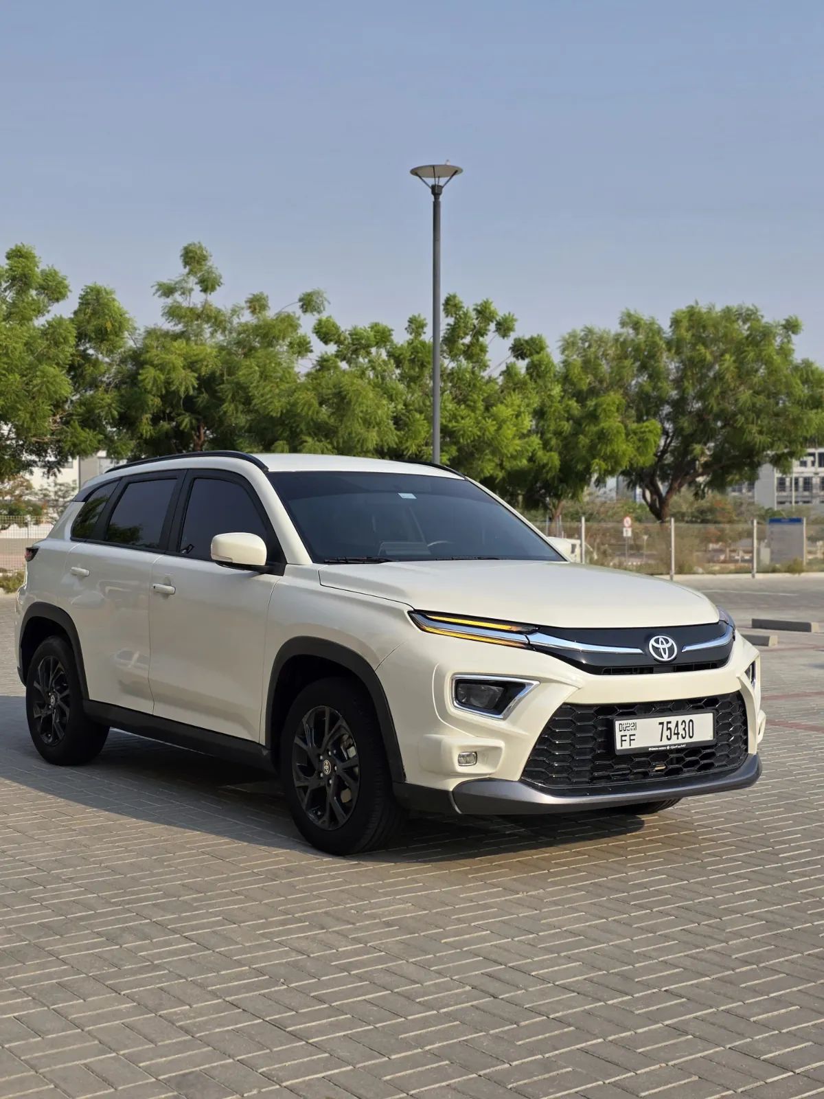 2025 Toyota Urban Cruiser photo 2