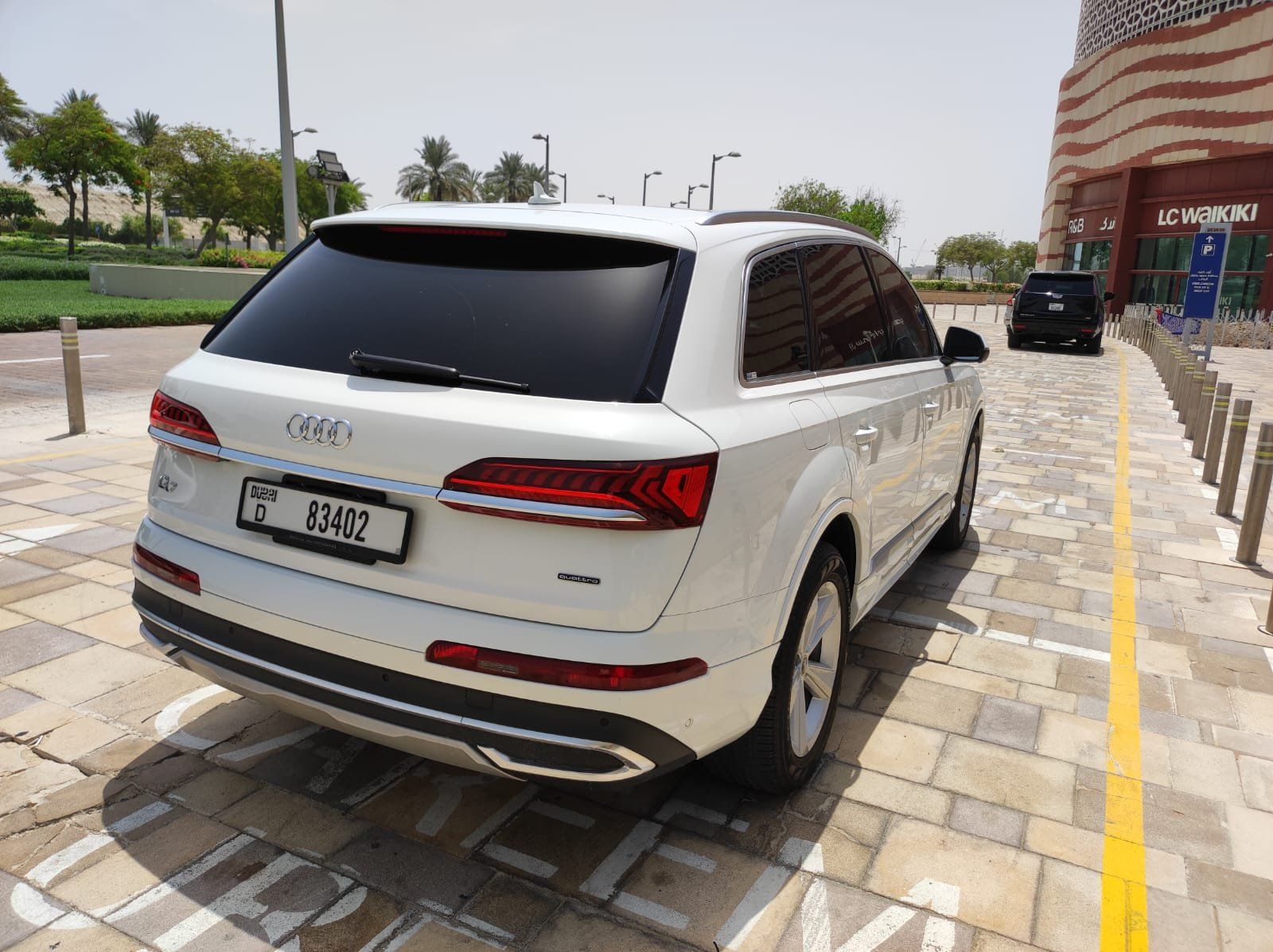 2022 Audi Q7 photo 2