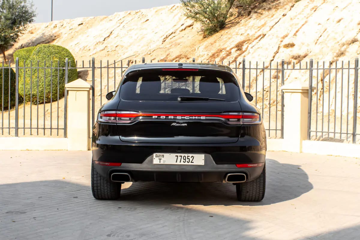 2021 Porsche Macan photo 4
