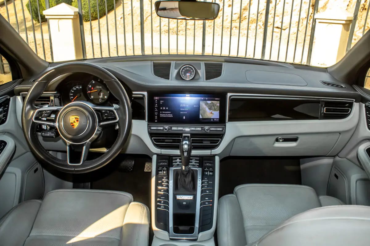 2021 Porsche Macan photo 5