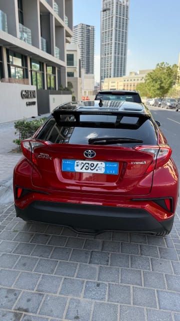 2022 Toyota C-HR photo 4