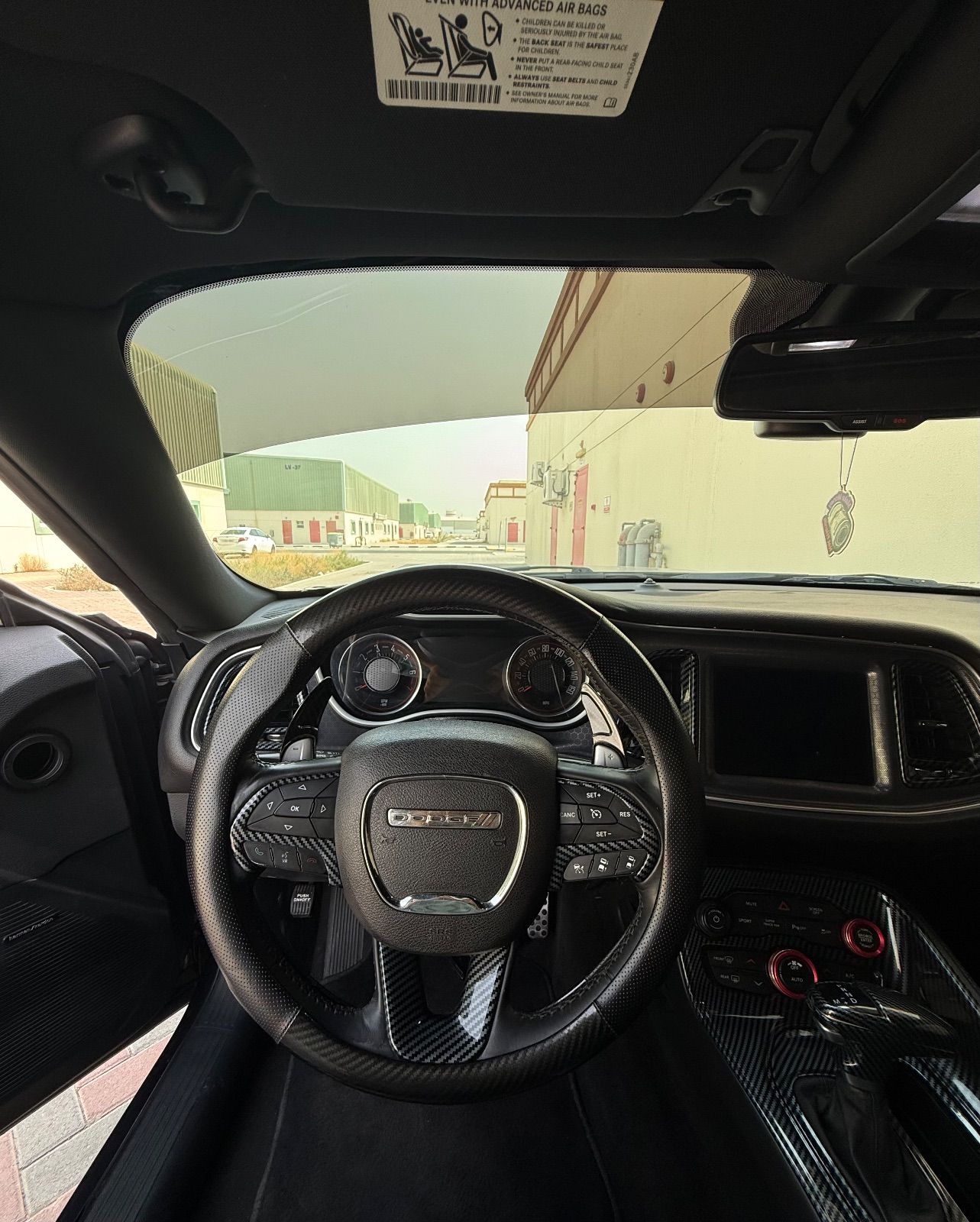 2017 Dodge Challenger photo 5
