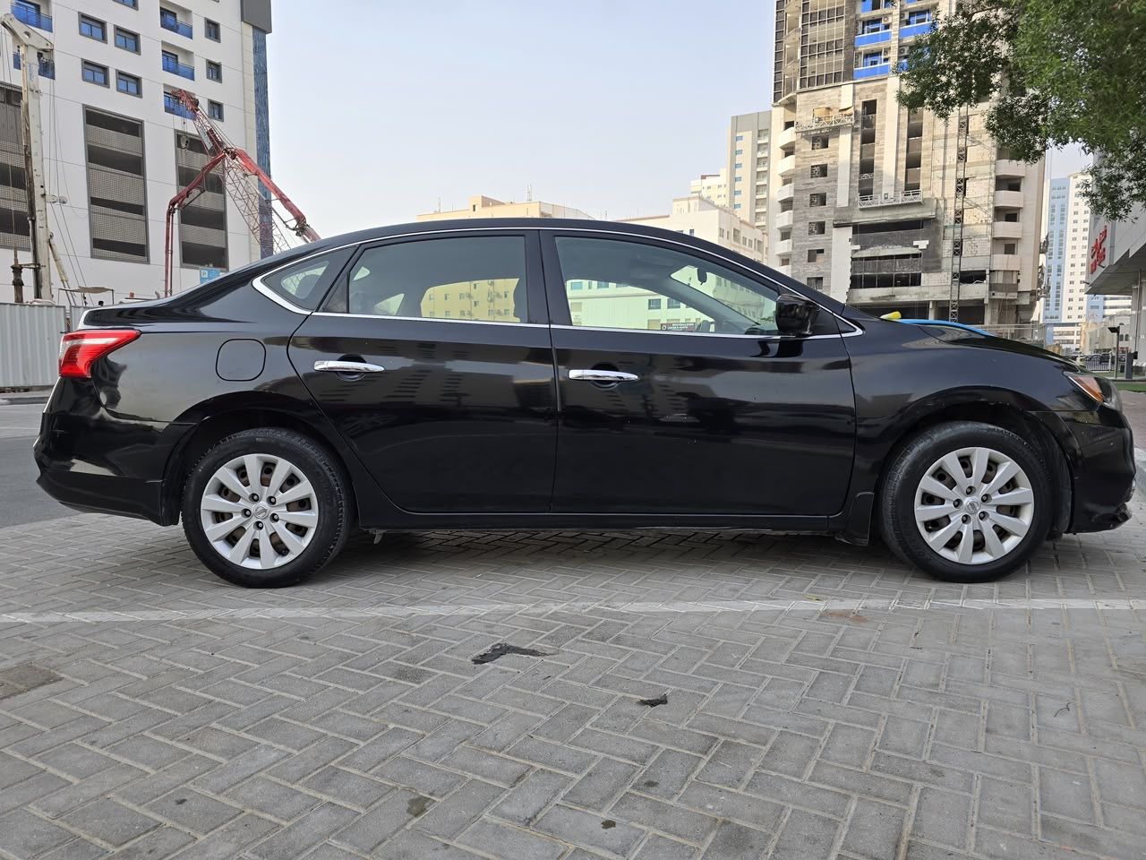 2016 Nissan Sentra photo 3