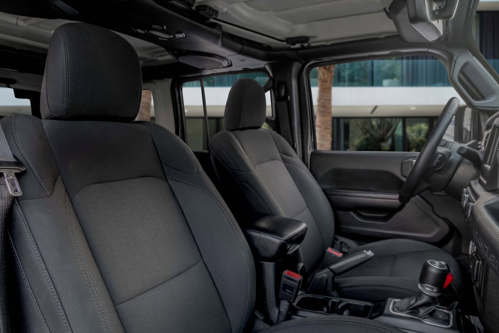2021 Jeep Wrangler photo 5