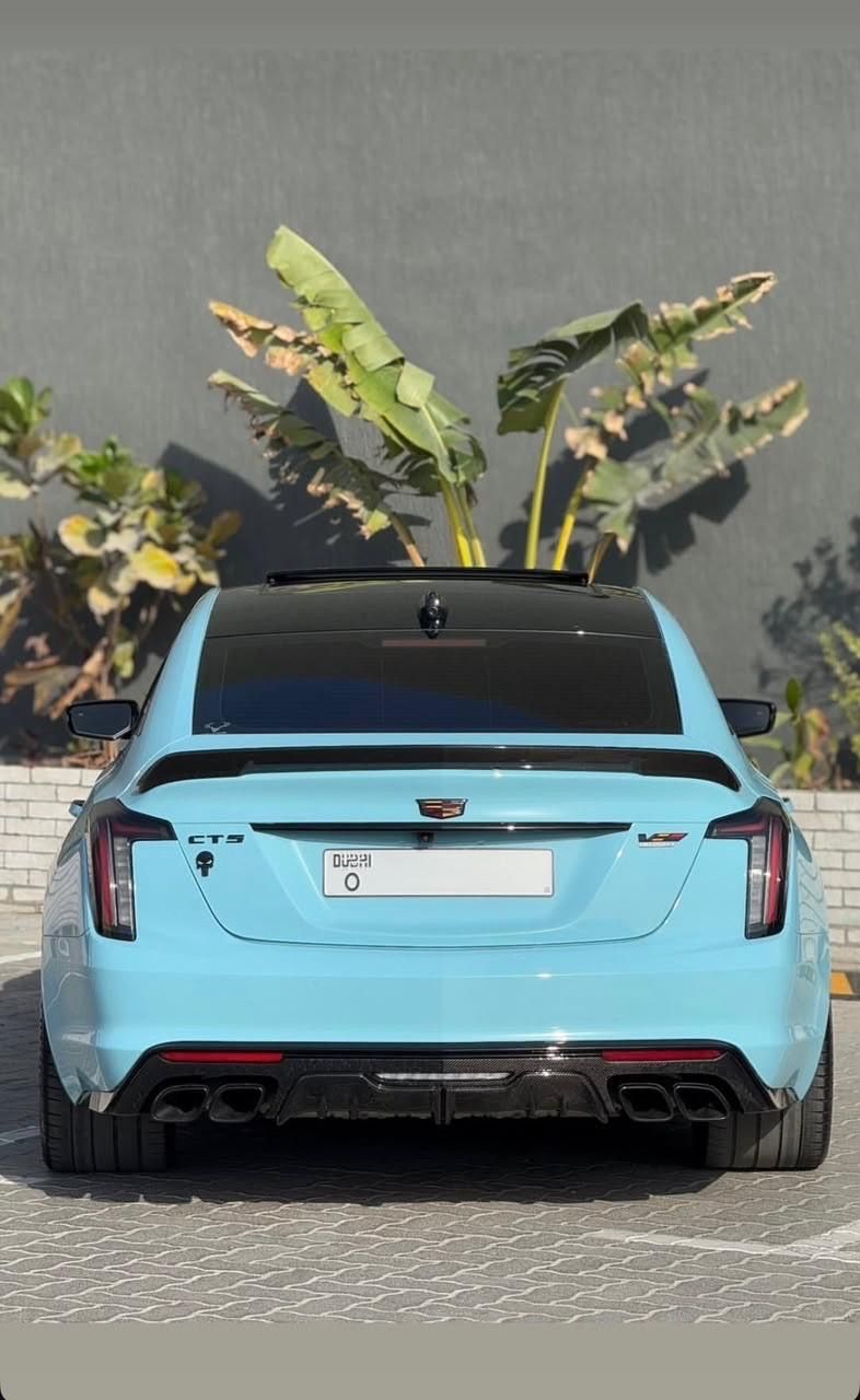 2022 Cadillac CT5 photo 2