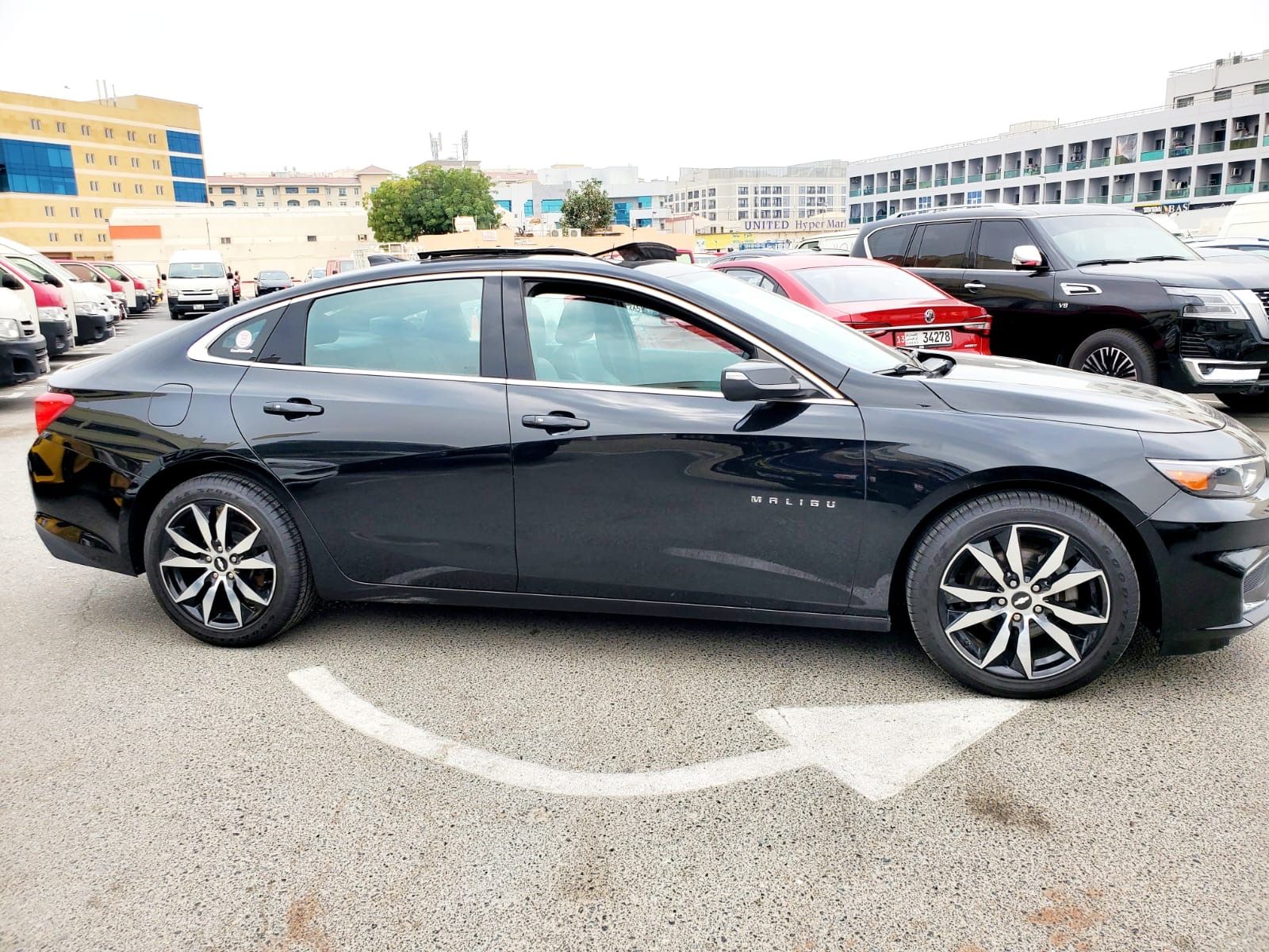2017 Chevrolet Malibu photo 3