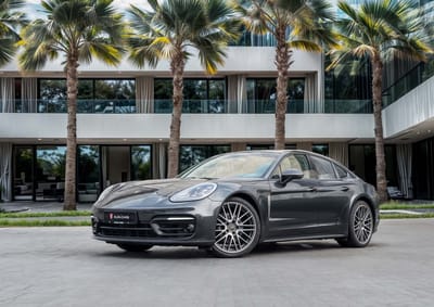 2023 Porsche Panamera Platinum