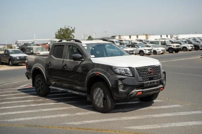 2025 Nissan NAVARA 2.5 DIESEL PRO4X 4X4 AT