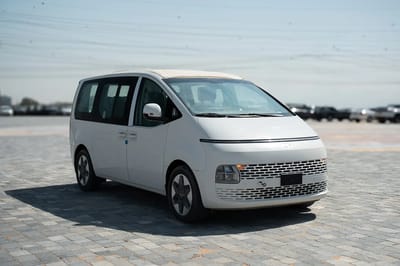 2025 Hyundai Staria Prestige 2.2 Diesel, 11 Seater, 8AT, Full Options
