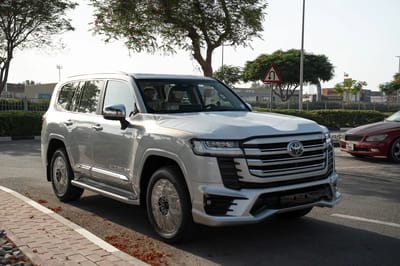 2026 Toyota Land Cruiser 300 Series VXR 4.0L V6 4WD