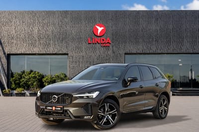 2022 Volvo XC60 B5 R-Design