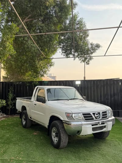 2000 Nissan Pickup