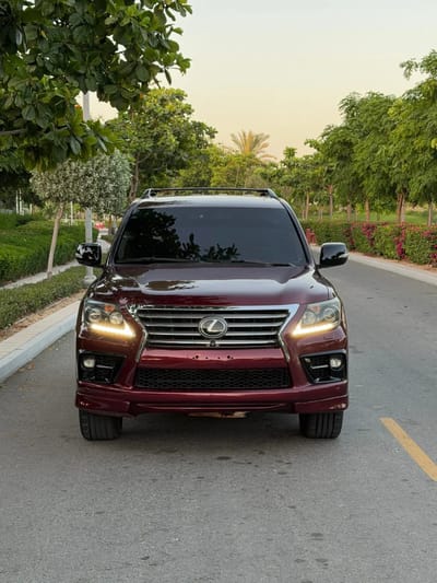 2014 Lexus LX 570 S GCC Specs