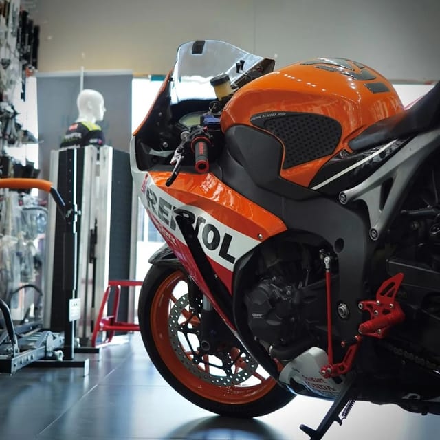 For Sale 2016 Honda CBR1000RR Repsol photo 3